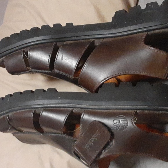 Men's Timberland Leather Adjustable Sandals, Great Condition - Picture 3 of 6